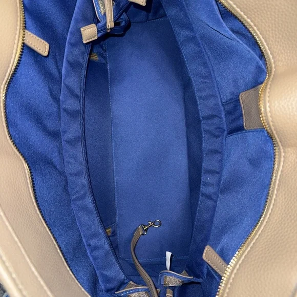 MinkeeBlue Quilted Taupe Tote Bag w/ Pouch – Work, Travel, Mom Bag - Picture 6 of 10